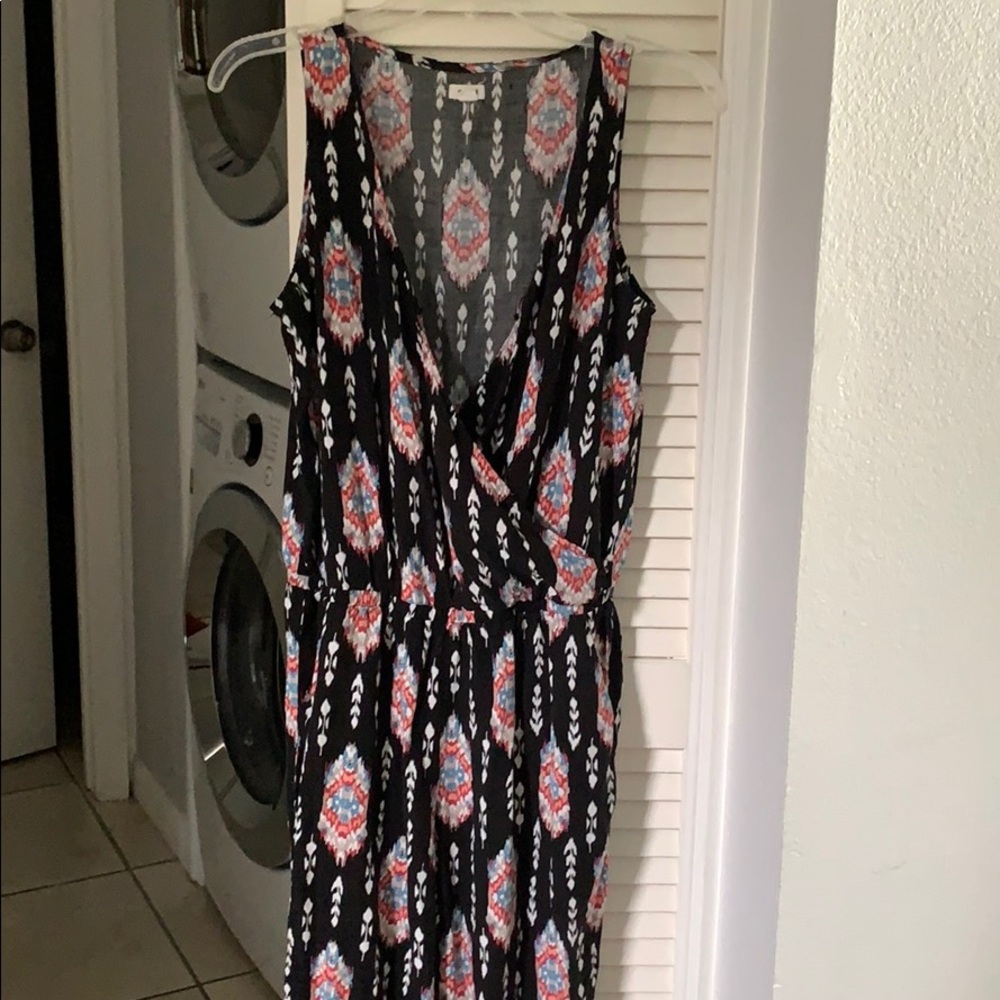 Patterned Jumpsuits - Picture 2 of 3